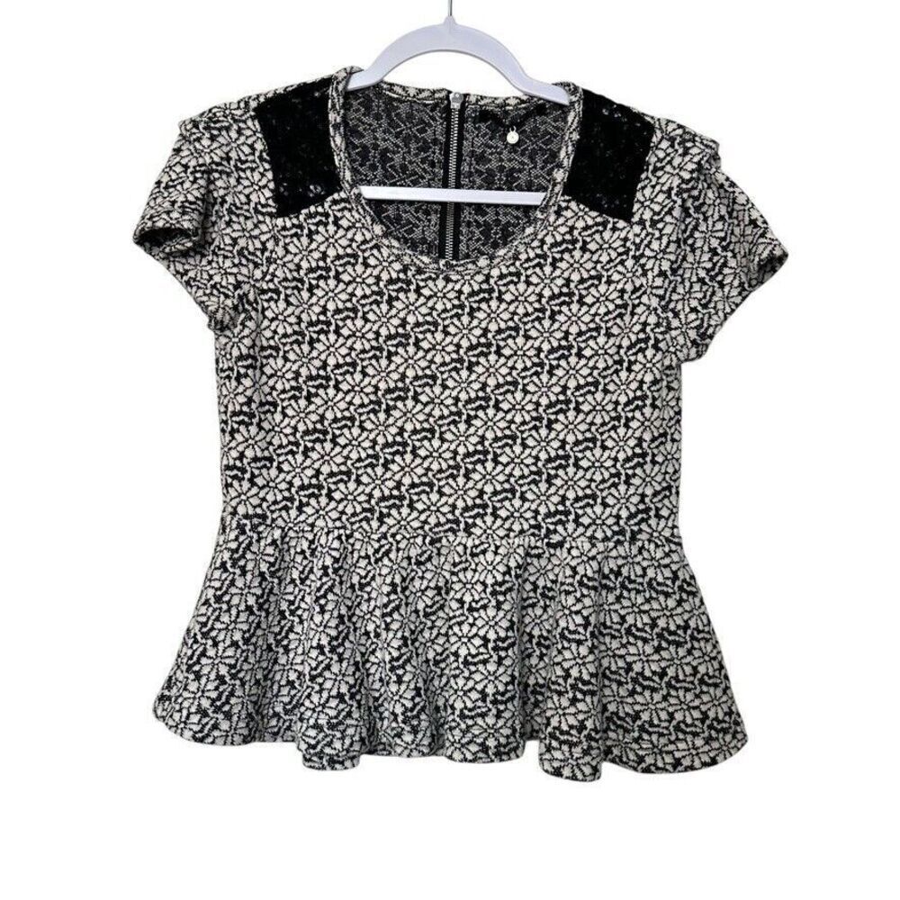 Knitted and Knotted Ruffled Hem‎ Cap Sleeve Top Women S Navy White Round Neck